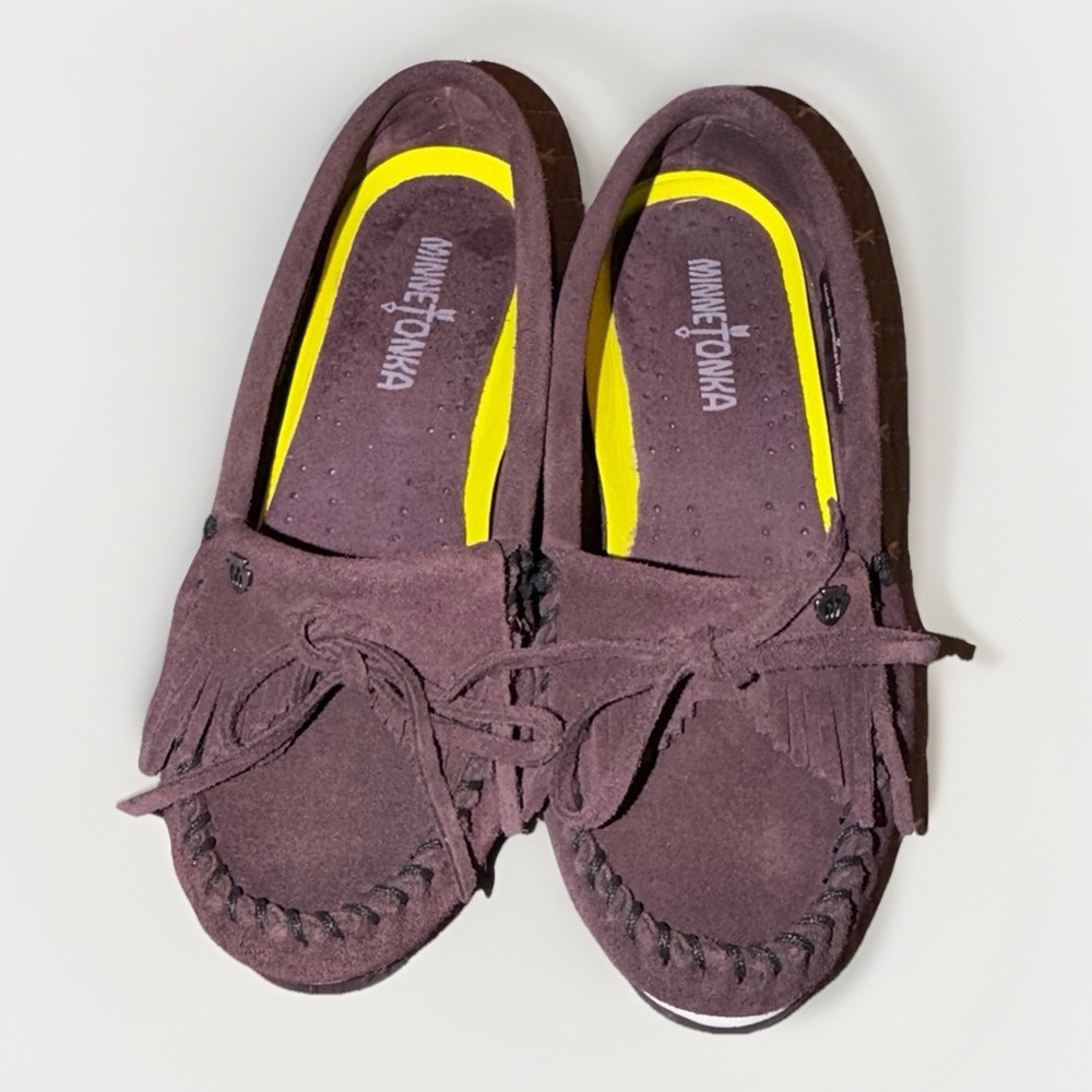 Minnetonka Kilty Moccasin Burgundy Fringe Suede Hardsole Driving Shoes Size 6
